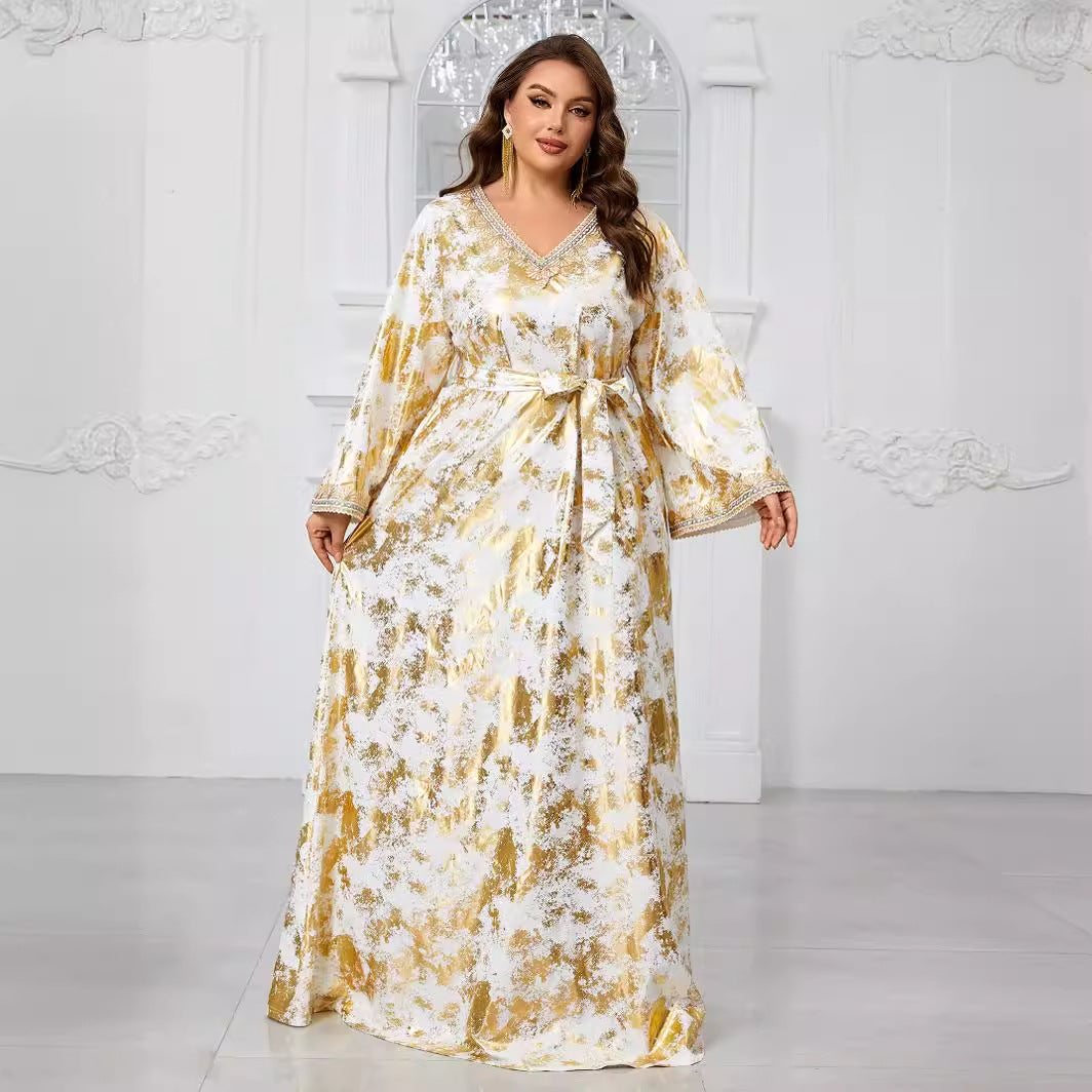 Plus Size Muslim Clothing V Neck Embroidery Lace Long Sleeved Middle East Dress Containing Belt